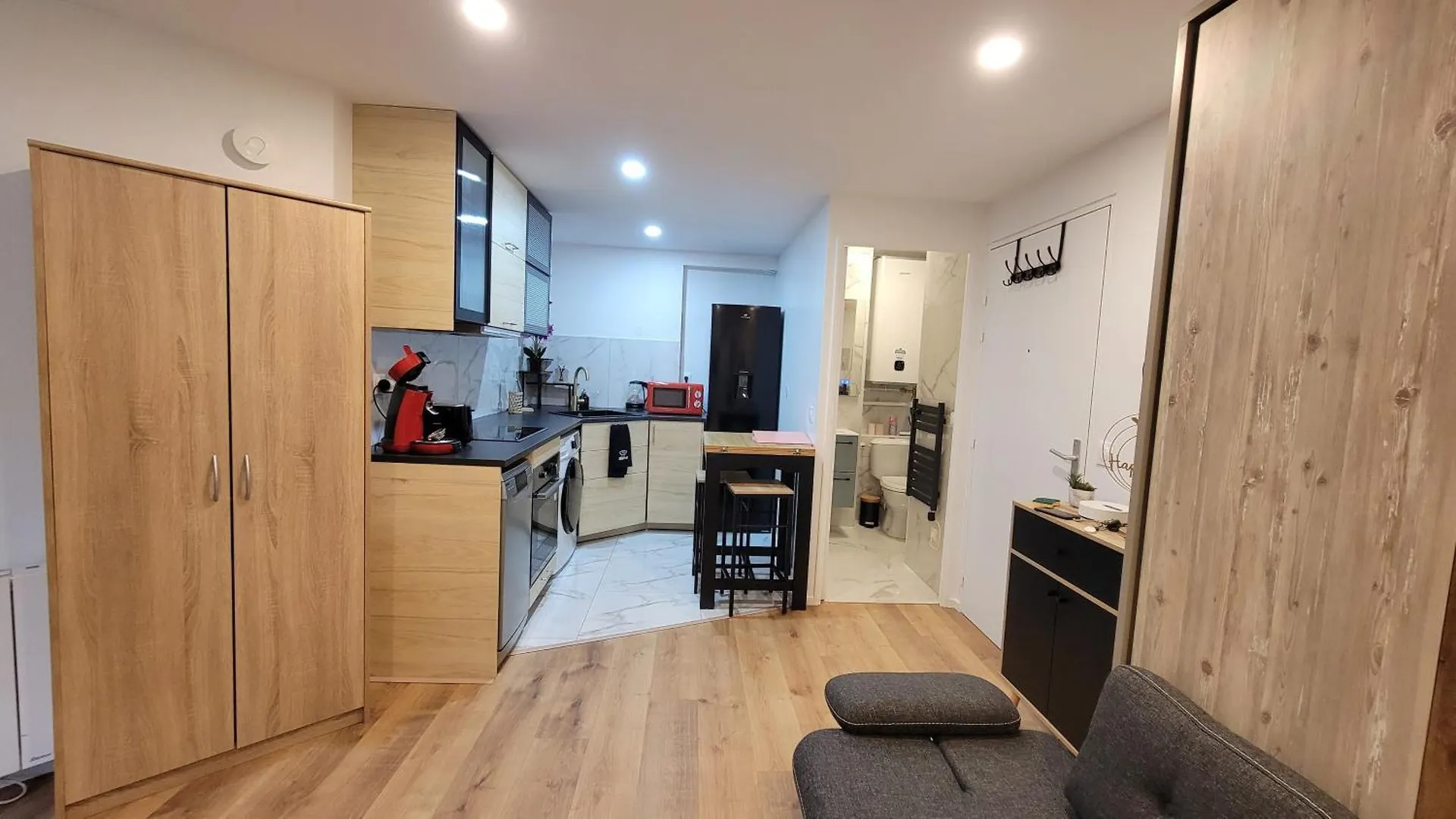 Cosy Apartment Kremlin Bicetre Metro Station لو كرملين-بيستر فرنسا